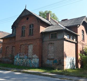 Widok budynku z zewnątrz