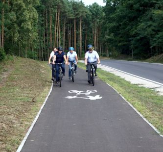 Oddanie do użytku ścieżki pieszo-rowerowej Biały Bór - Wałdowo Szlacheckie