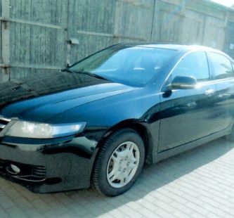 Samochód widok z przodu