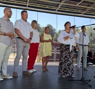 Uczestnicy konkursu kulinarnego "Polska smakuje"